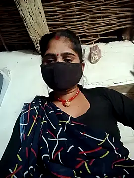 Snapshot of sonaya9y chatting on November 9, 8:32 am sonaya9y online show from November 9, 8:32 am