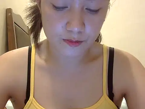 Lovelyclaya online show from November 8, 9:03 am