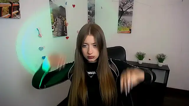 Snapshot of princess_lilit chatting on October 13, 3:36 pm princess lilit online show from October 13, 3:36 pm