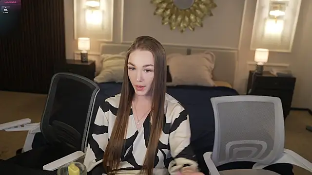Ella 054 online show from July 30, 2:40 pm