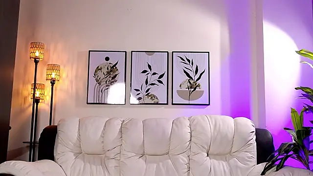 Violeta Foxz online show from March 6, 7:53 pm