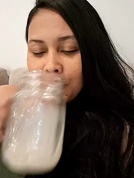 Alessandraa- online show from February 18, 4:00 am