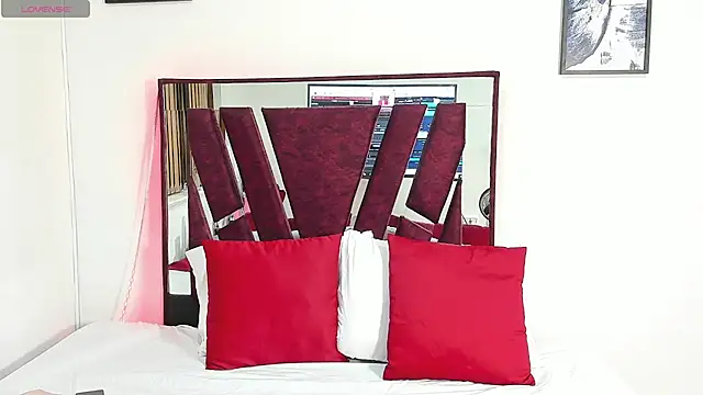 ReginaRosetti online show from October 16, 7:38 pm