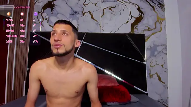 Snapshot of Akame_Draco chatting on September 30, 3:56 am Akame Draco online show from September 30, 3:56 am