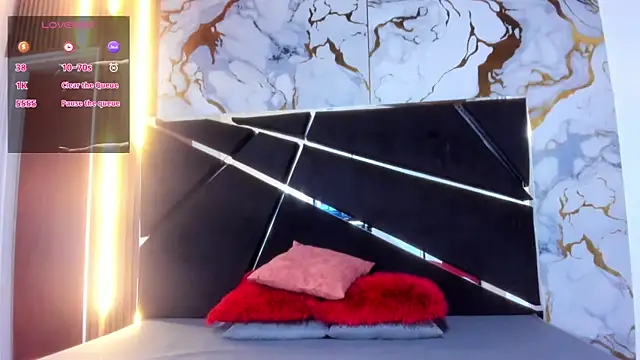 Snapshot of Akame_Draco chatting on October 4, 3:34 am Akame Draco online show from October 4, 3:34 am