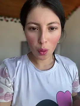 Mia salinass online show from August 2, 7:17 pm