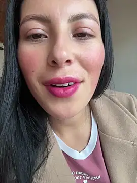 Mia salinass online show from July 24, 6:28 pm