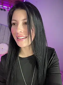 Mia salinass online show from May 2, 3:54 am