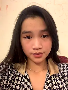 Snapshot of -Lie-06 chatting on October 7, 12:42 pm -Lie-06 online show from October 7, 12:42 pm