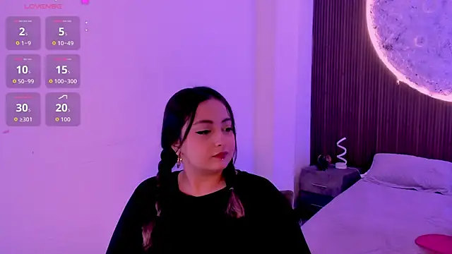SarahCastro1  online show from June 24, 3:27 am