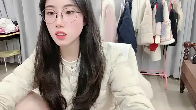 Freya7777 online show from December 14, 2:56 pm