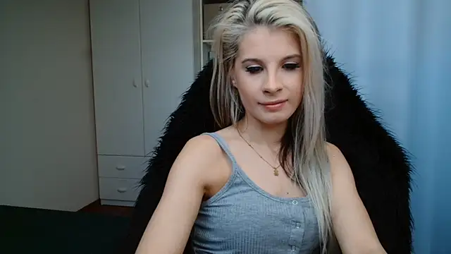 KristineGlow online show from June 24, 6:23 am