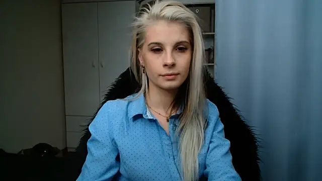 KristineGlow online show from July 10, 2:28 pm