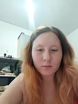 Snapshot of MiaKissy chatting on September 10, 1:44 pm MiaKissy online show from September 10, 1:44 pm