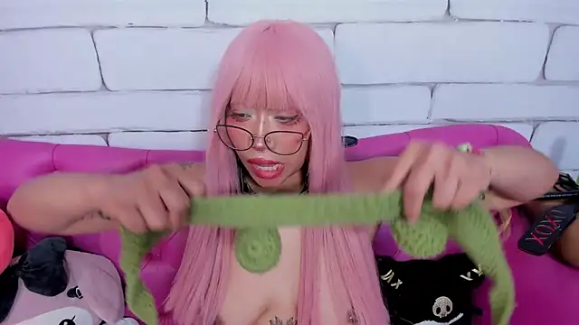 SafiroAgataaa online show from January 16, 4:41 am