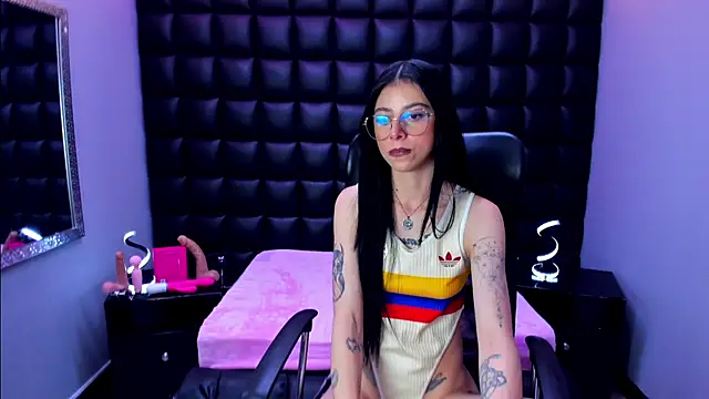 Dulce Miaa  online show from July 3, 6:25 pm