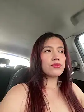 BrunnetAri  online show from May 2, 7:28 pm