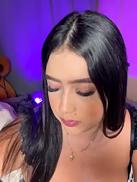 Emiily Moore1 online show from January 7, 12:03 am