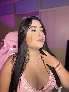 Emiily Moore1 online show from May 5, 10:46 pm