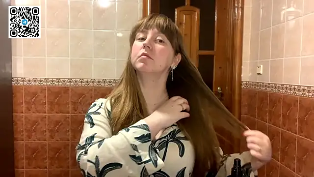 MaroonMoon  online show from December 13, 8:59 pm