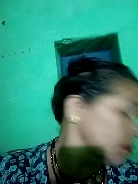 Manavi x online show from October 11, 10:45 pm