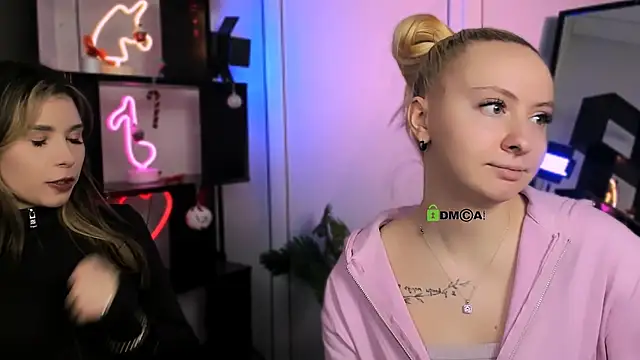 mila glow1 online show from January 13, 7:18 pm