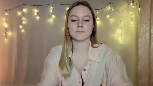 ShyMistery online show from December 1, 8:00 pm