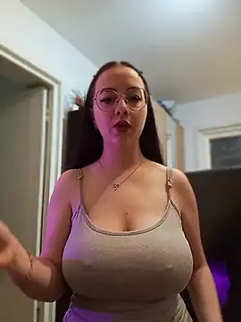 IvyClouds online show from June 21, 8:07 am