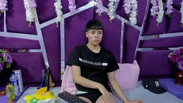 Bruno Cruzz online show from February 21, 7:42 am