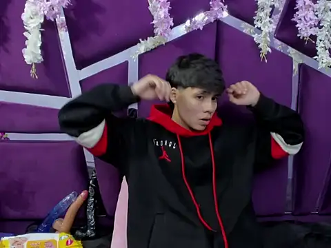 Bruno Cruzz online show from February 1, 2:10 am