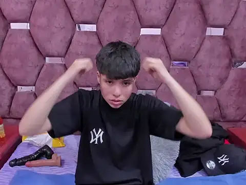 Bruno Cruzz online show from December 5, 2:44 am