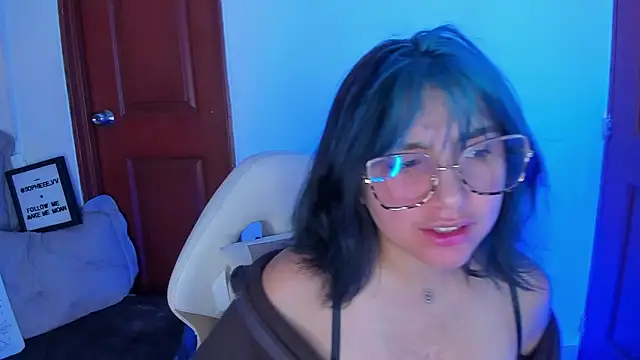 sophiievv online show from February 13, 7:26 pm