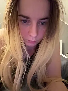 ellieen online show from November 15, 11:28 pm