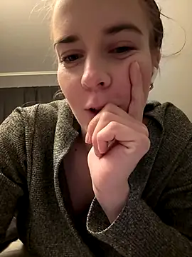 ellieen online show from October 29, 10:23 pm