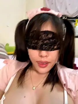 Snapshot of ZinzinLy chatting on October 1, 4:56 pm ZinzinLy online show from October 1, 4:56 pm