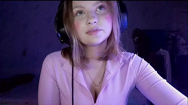 pr In cess  online show from September 17, 8:29 pm