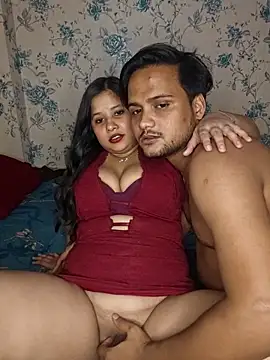 priyaverma00 online show from June 10, 5:55 pm
