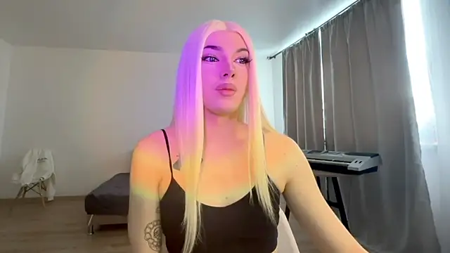 YourTrixie online show from March 22, 5:13 am