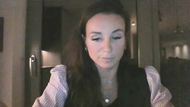 Justnani001 online show from October 6, 7:18 pm