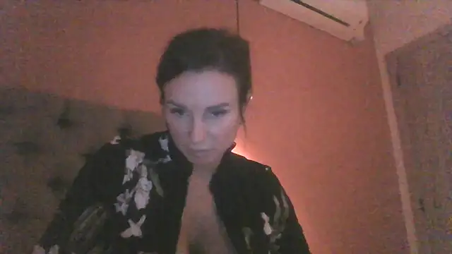 Justnani001 online show from October 28, 8:35 pm