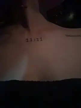 roxyrougee online show from March 8, 2:15 am