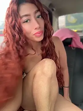 roxyrougee online show from June 16, 1:45 pm
