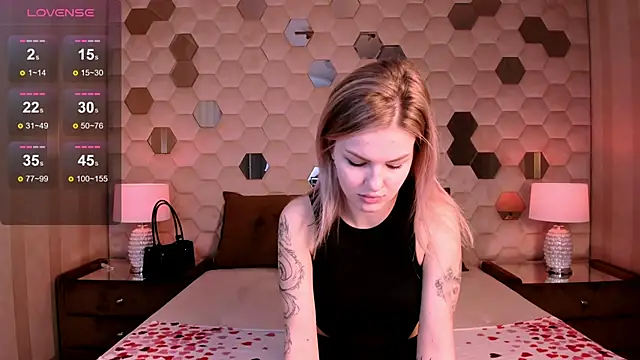 NaomiSol online show from September 17, 7:34 pm