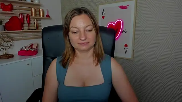 angelaSamt online show from June 18, 10:20 am