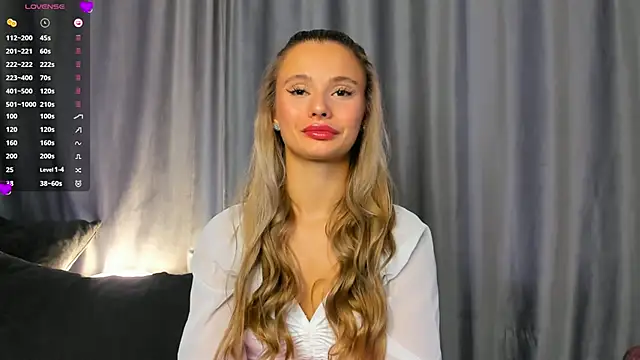 NaughtySeraphine online show from November 5, 6:29 am