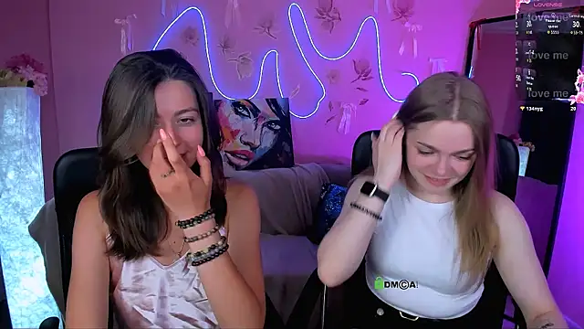 kitniss dreamy online show from July 18, 7:27 pm
