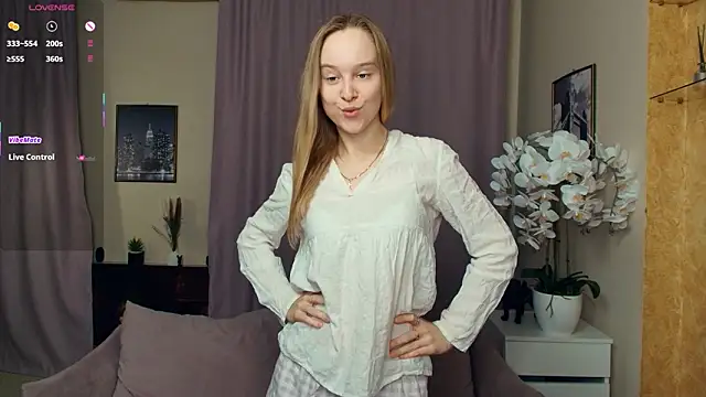 SoonMoor online show from February 7, 7:29 pm