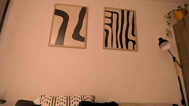 lanzybloom online show from October 8, 2:49 am