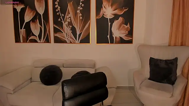 LaurentConnor online show from October 15, 4:26 am