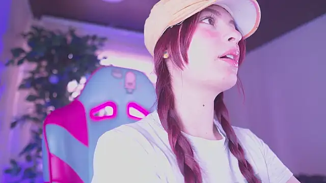Rebecah 1 online show from June 26, 3:57 pm